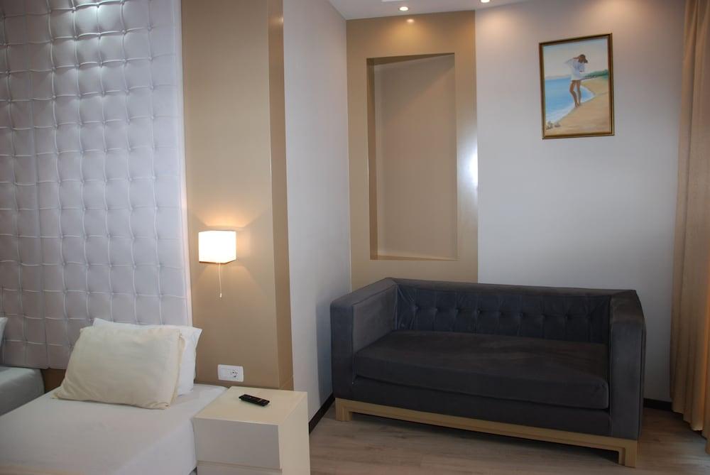 Hotel Strora Sarandë Eksteriør billede