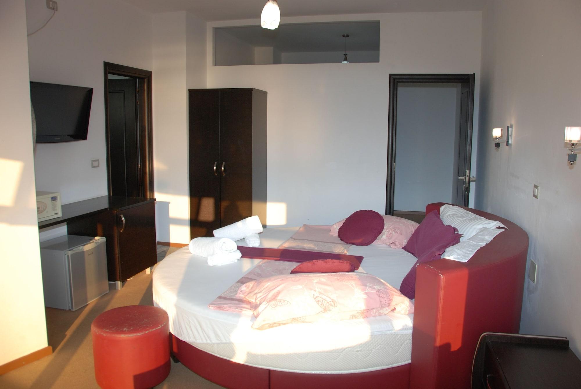 Hotel Strora Sarandë Eksteriør billede
