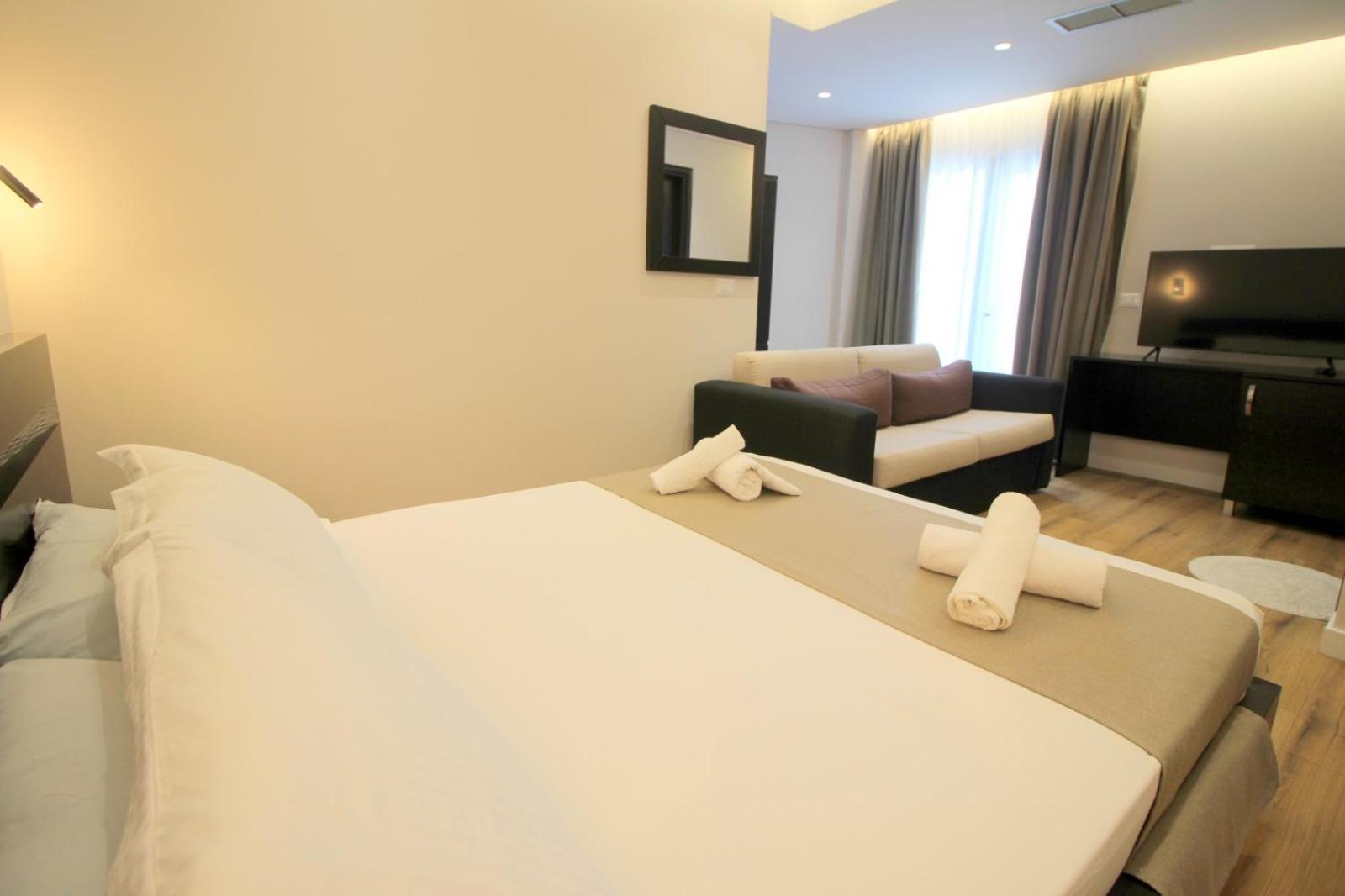 Hotel Strora Sarandë Eksteriør billede
