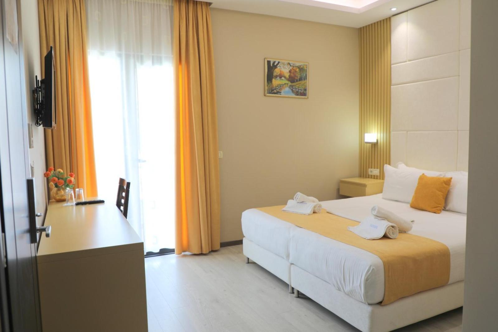 Hotel Strora Sarandë Eksteriør billede