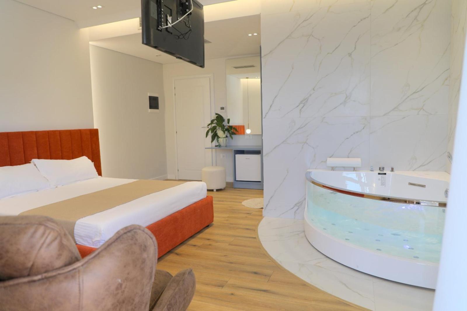 Hotel Strora Sarandë Eksteriør billede