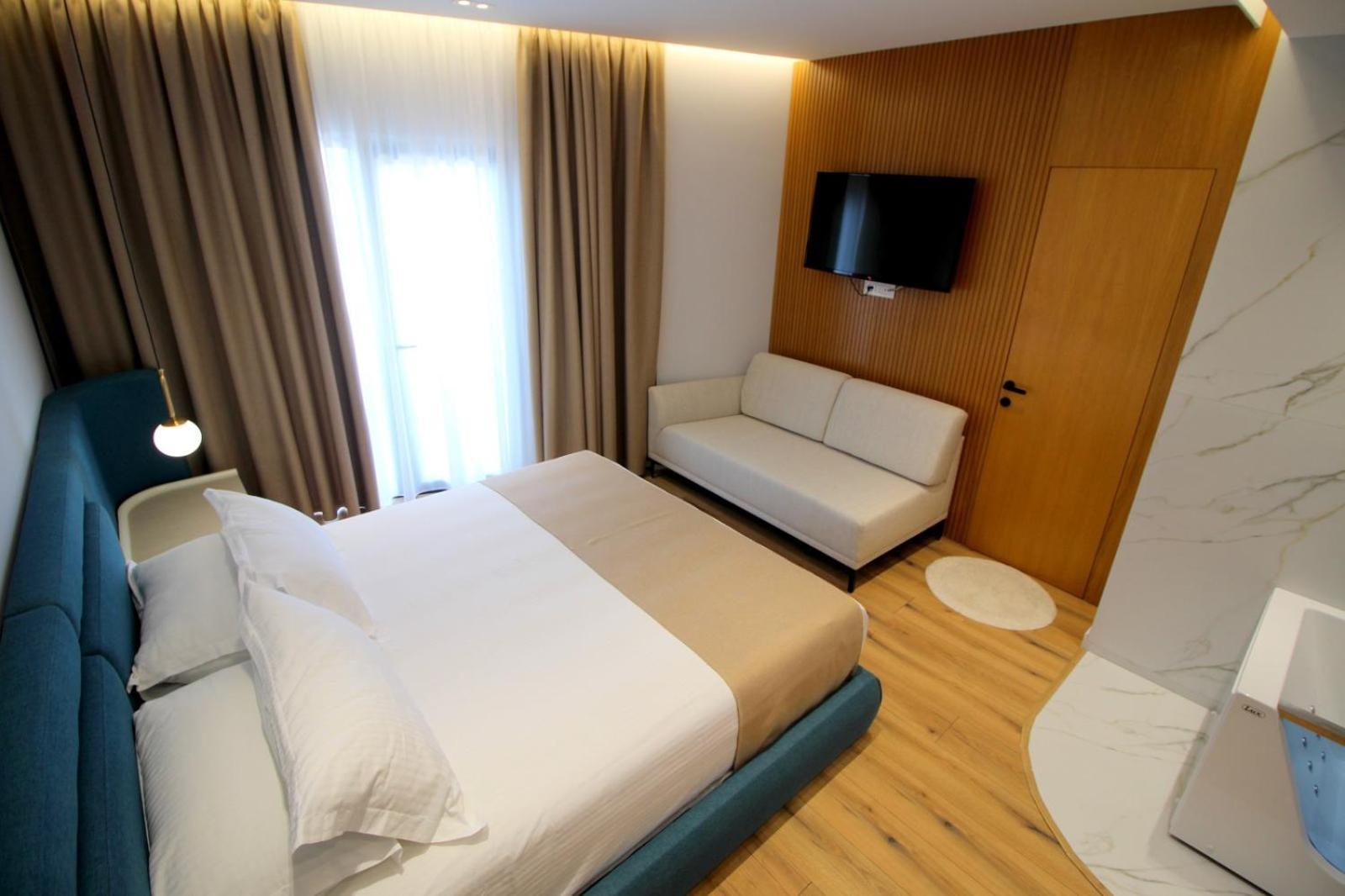 Hotel Strora Sarandë Eksteriør billede