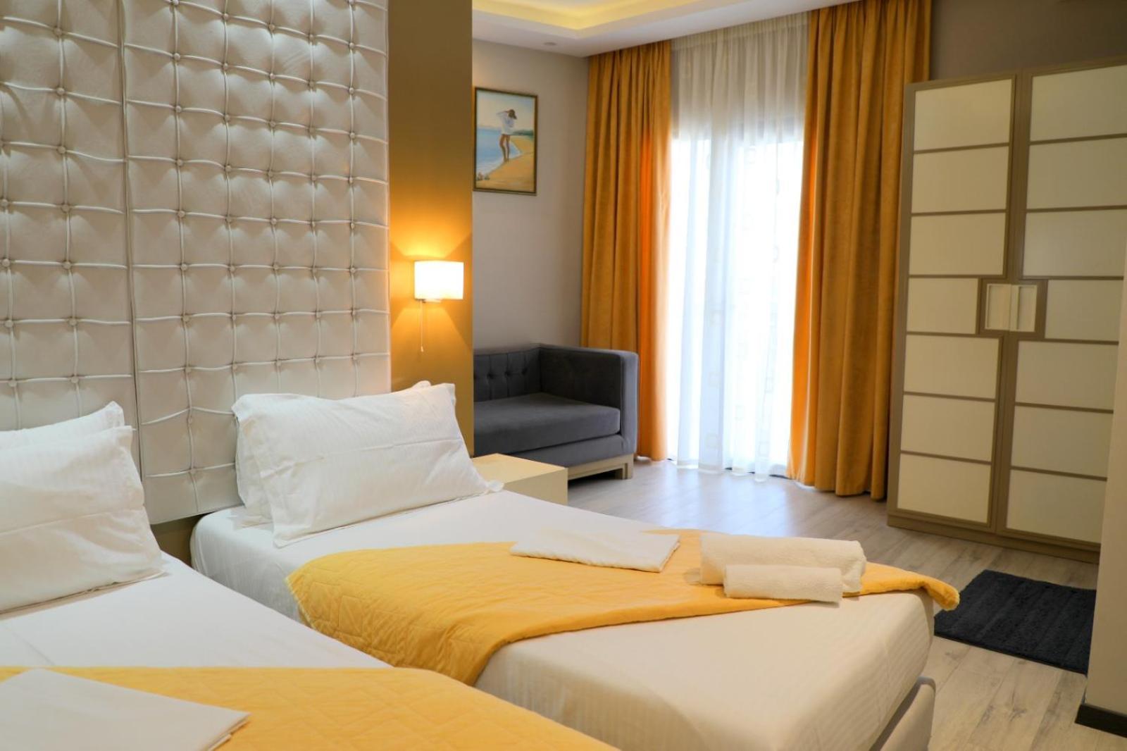 Hotel Strora Sarandë Eksteriør billede